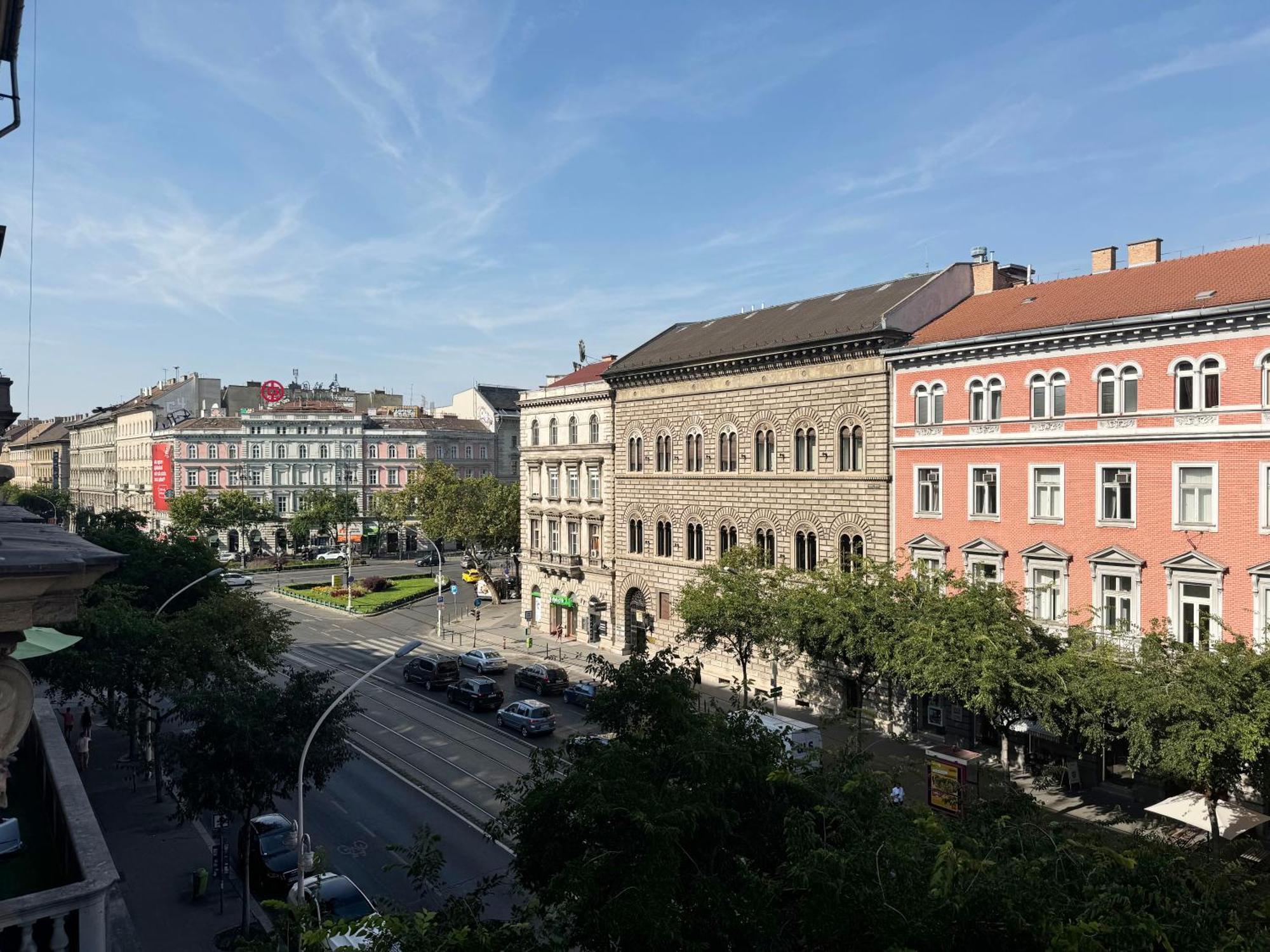 Exclusive Central 3Bedrm Stylish Residence By Prestige Homes Budapest Exterior foto