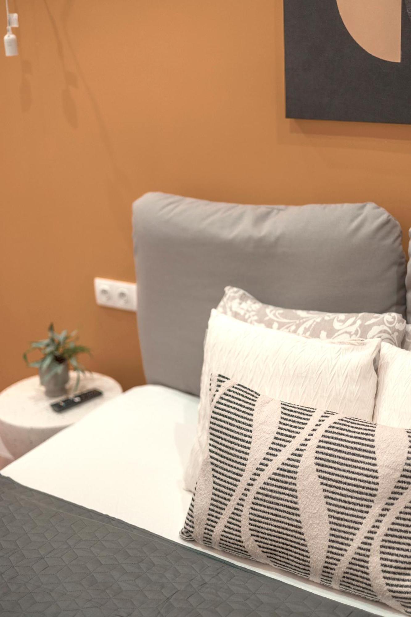 Exclusive Central 3Bedrm Stylish Residence By Prestige Homes Budapest Exterior foto